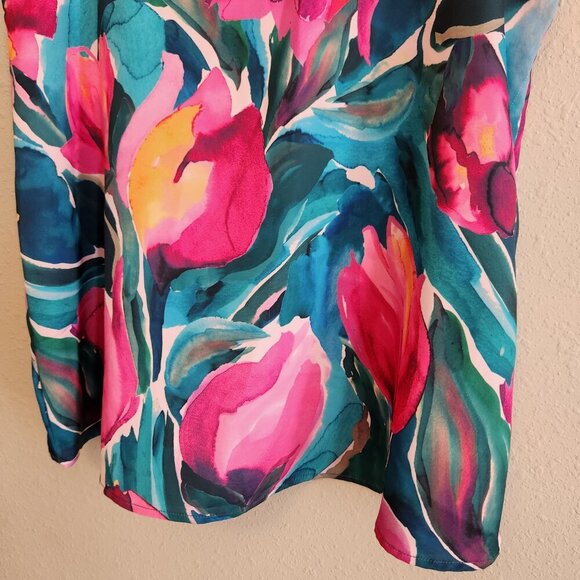 Fabletics Colorful Floral Print Athletic Tank Top Size Medium - Picture 3 of 9